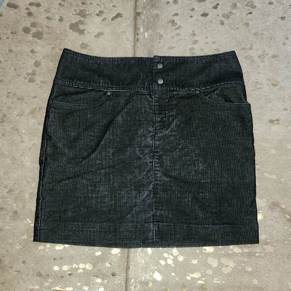 Athleta Black Mini Pencil Skirt Casual - Picture 1 of 6